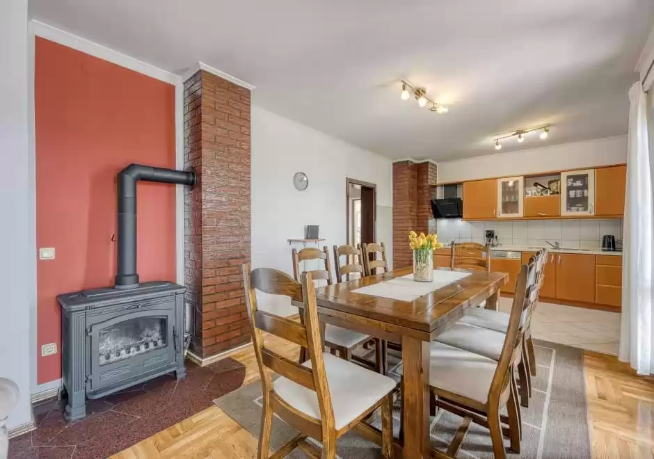 Three-Bedroom App Niko 3