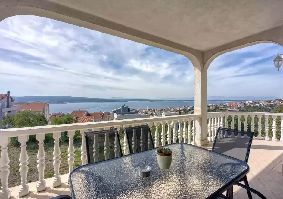 Three-Bedroom App Niko 3