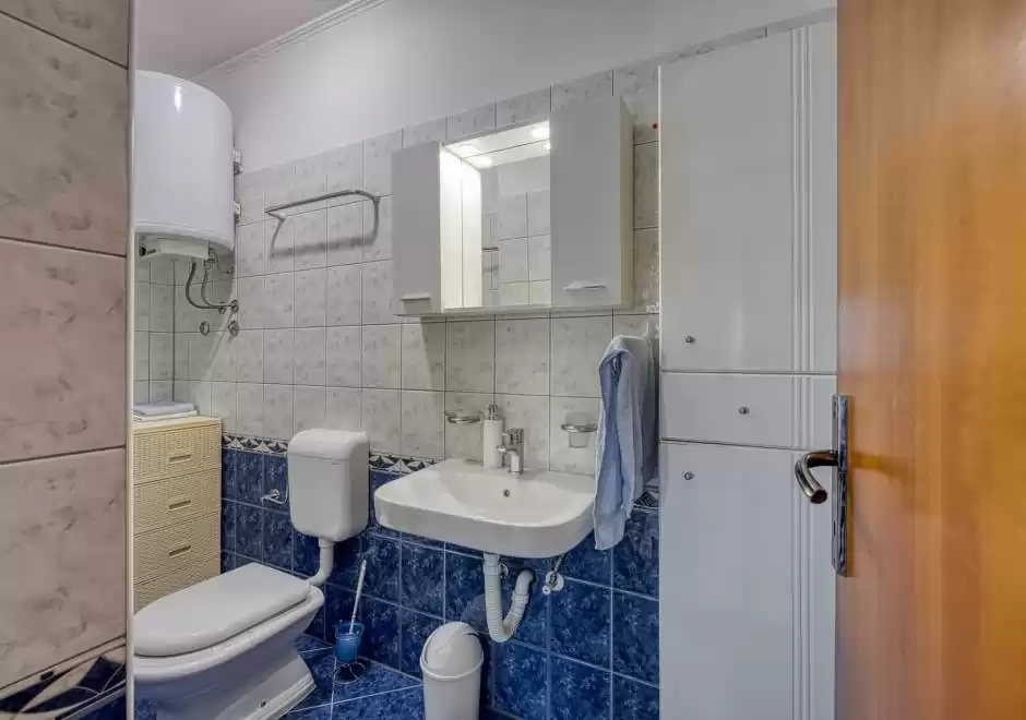 Three-Bedroom App Niko 3