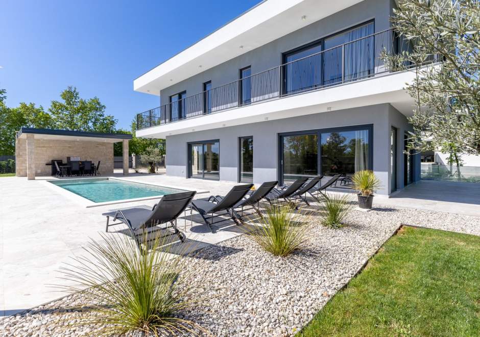 Villa Adistria