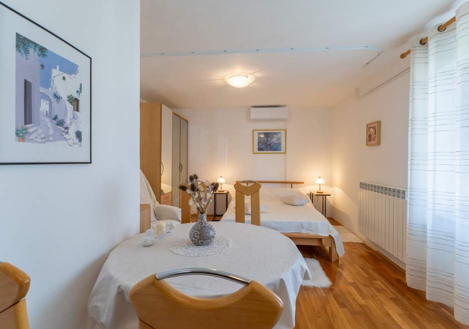 Apartments Koraca - Standard Studio A1