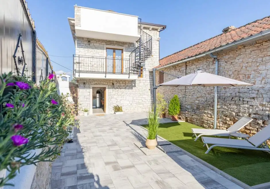 Holiday Home Istria Mar with private Jacuzzi