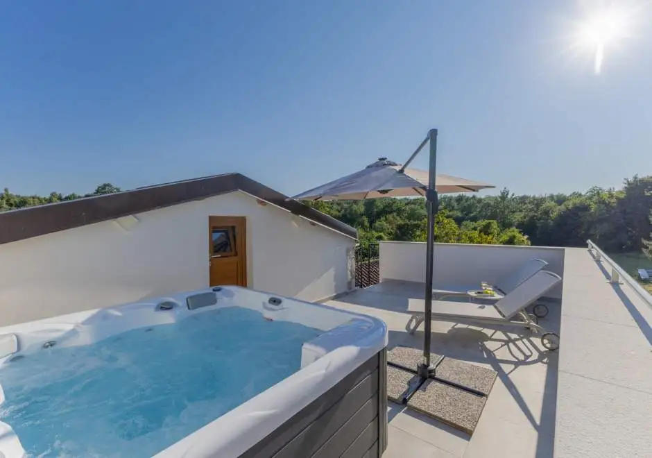 Holiday Home Istria Mar with private Jacuzzi