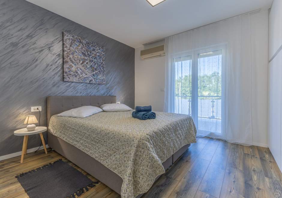 App Jadran Porec with Private Pool