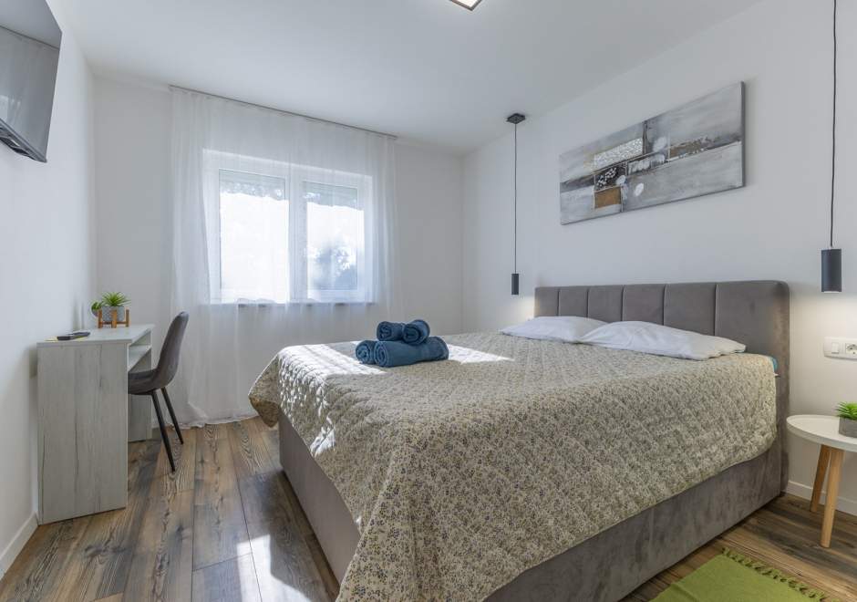 App Jadran Porec with Private Pool