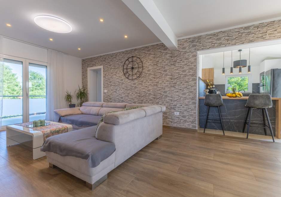 App Jadran Porec with Private Pool