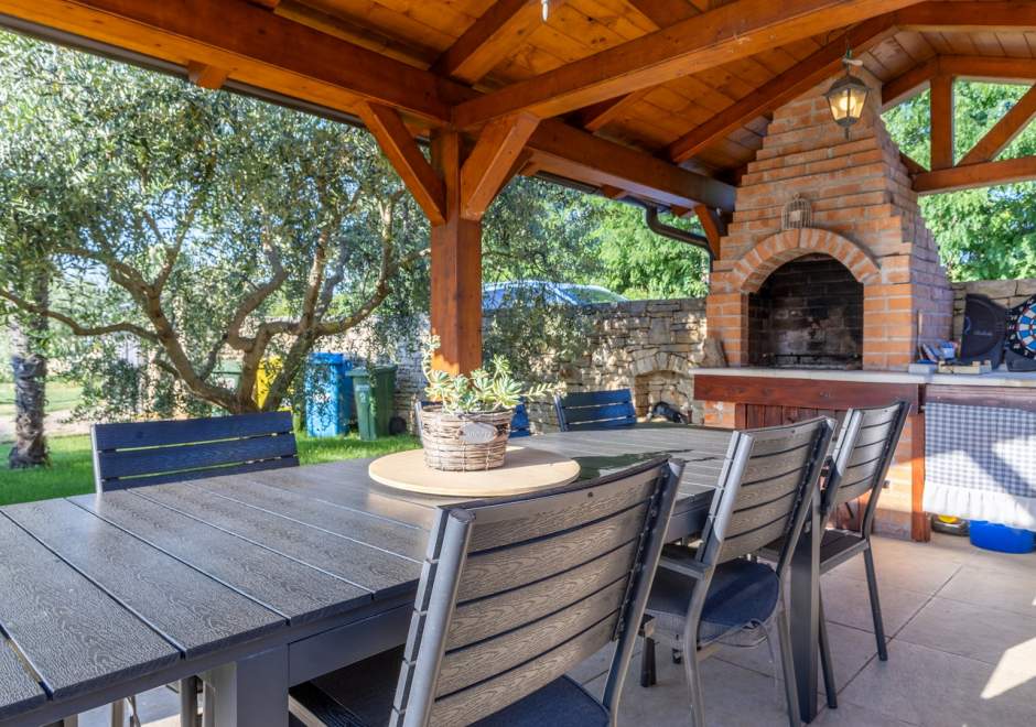 App Jadran Porec with Private Pool