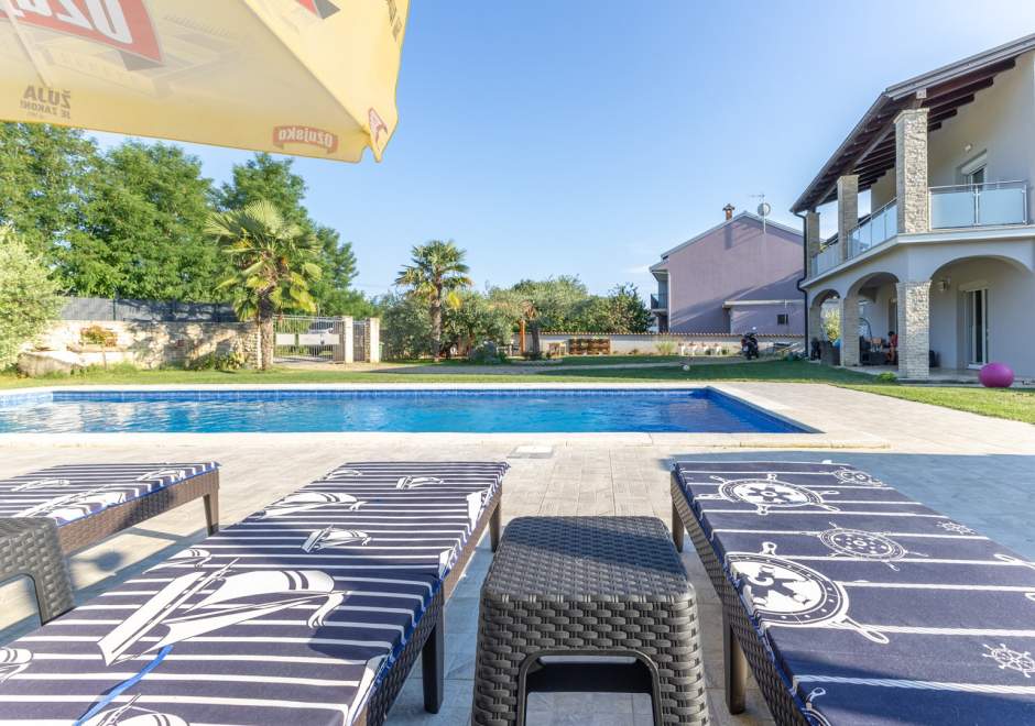 App Jadran Porec with Private Pool