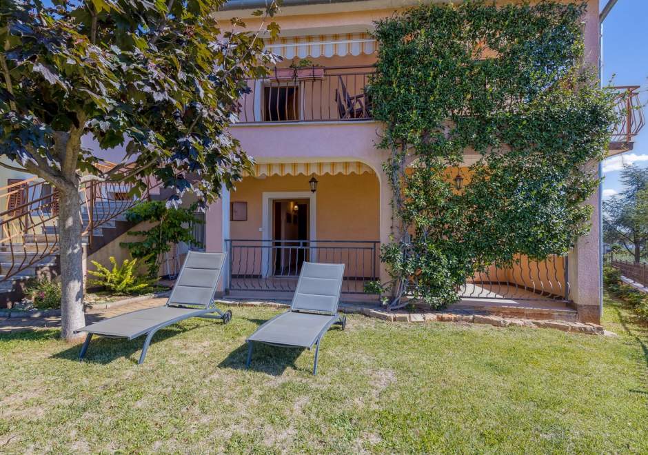 Rinaldis Br.1 s terasom 