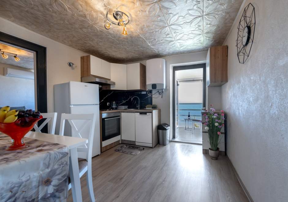 Apartment Golden Blue Infinity