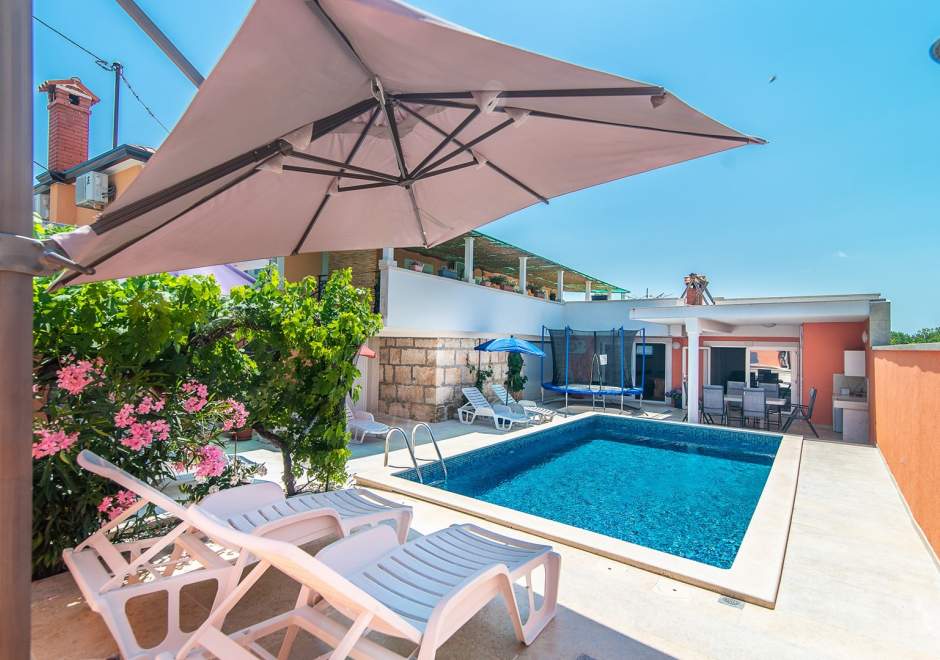 Holiday House Vlahovich