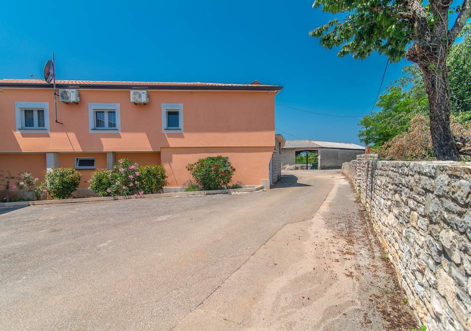 Holiday House Vlahovich