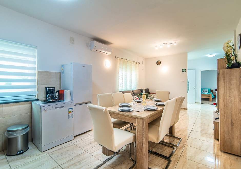 Holiday House Vlahovich