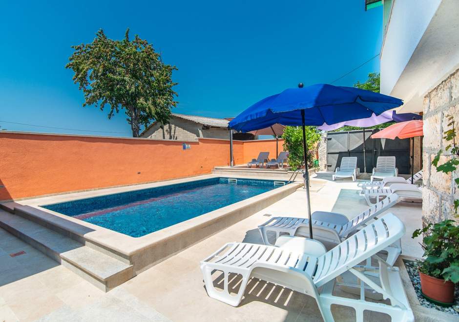 Holiday House Vlahovich