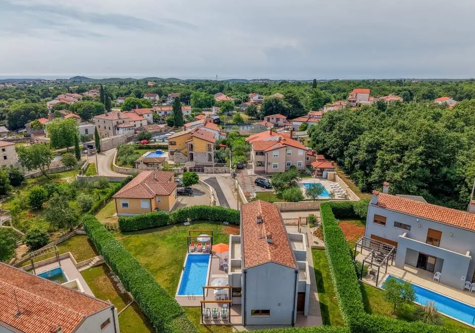 Holiday House Irina F - Pool Private