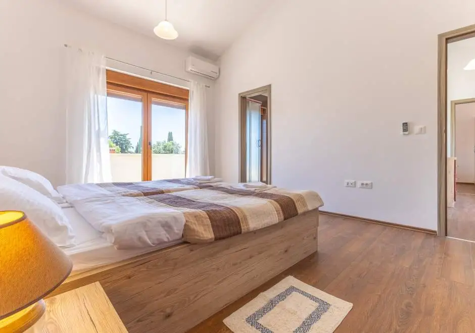 Holiday House Irina F - Pool Private