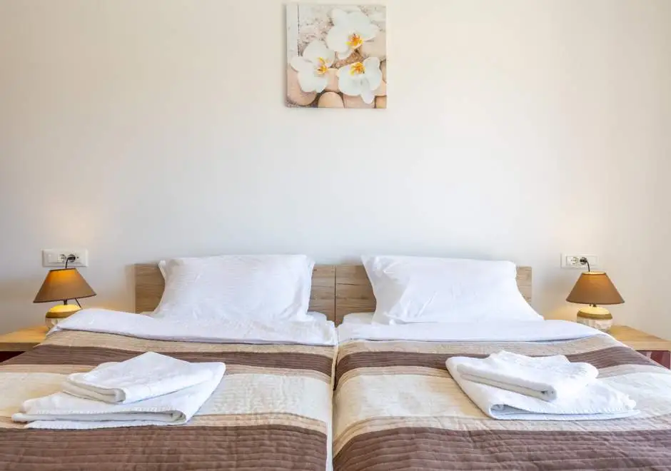 Holiday House Irina F - Pool Private