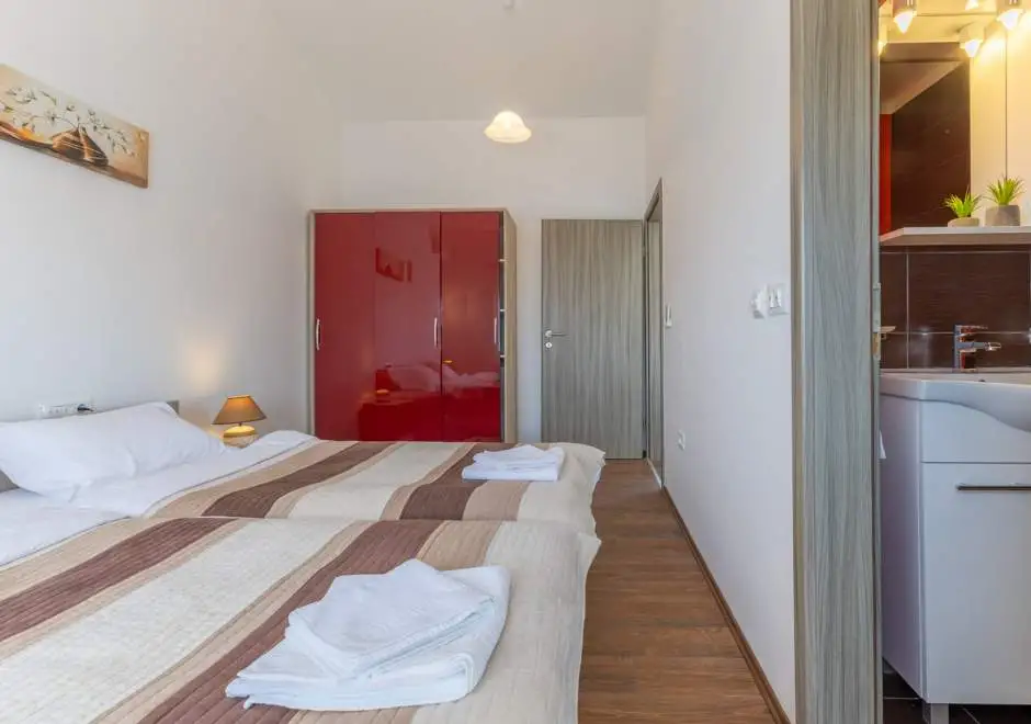 Holiday House Irina F - Pool Private