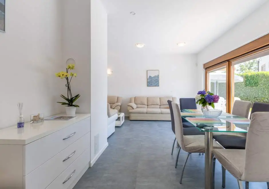 Holiday House Irina F - Pool Private