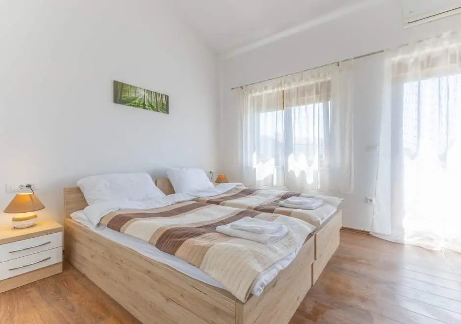 Holiday House Irina F - Pool Private