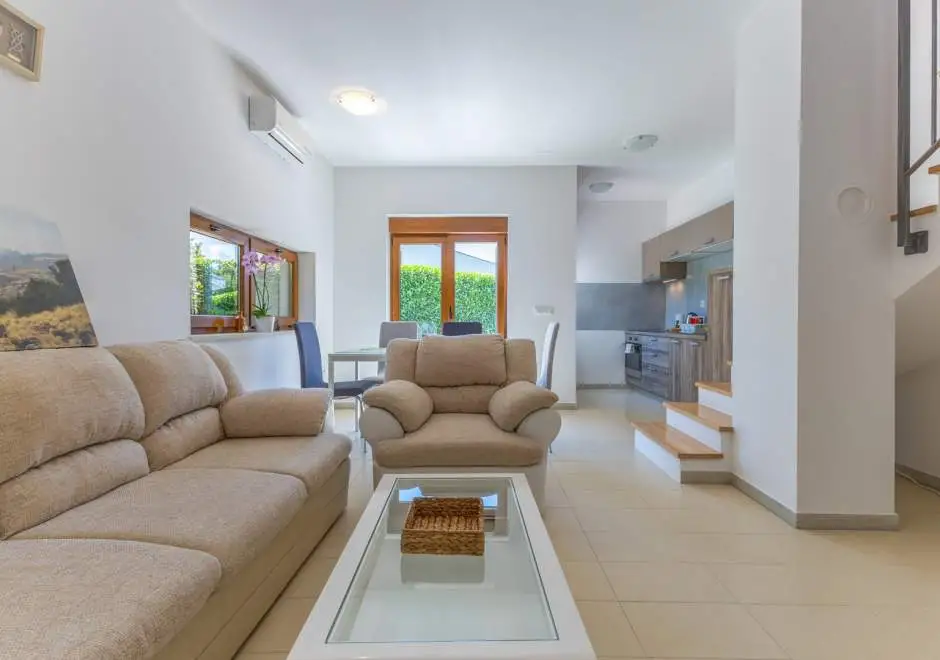 Holiday House Irina F - Pool Private