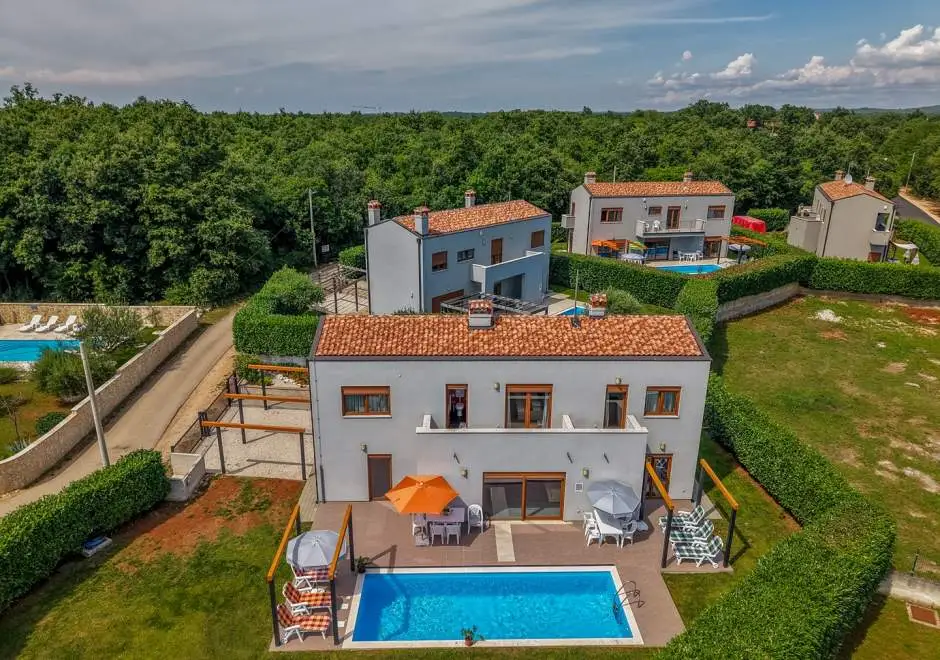 Holiday House Irina F - Pool Private