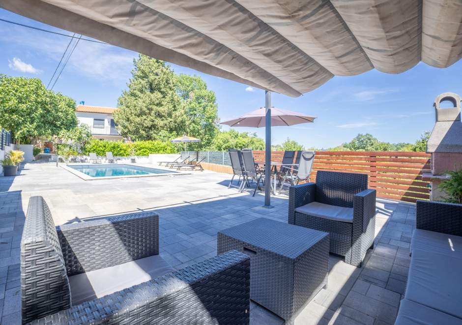 Holiday Home Vita with Private Pool
