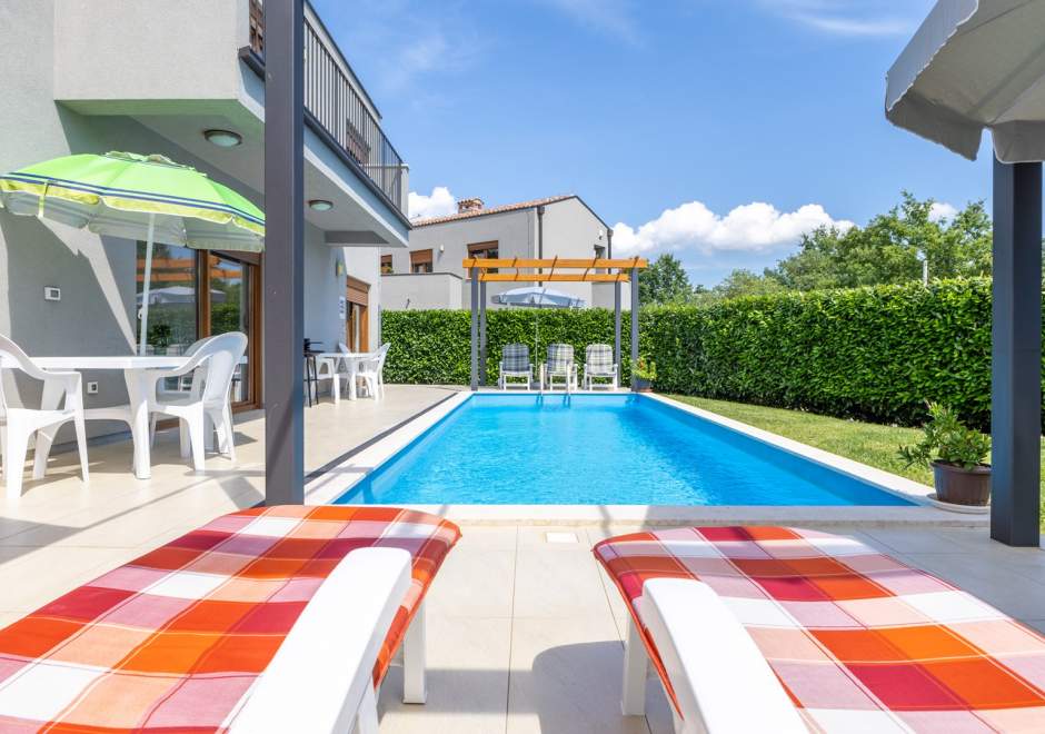 Holiday House Irina G - Pool Private