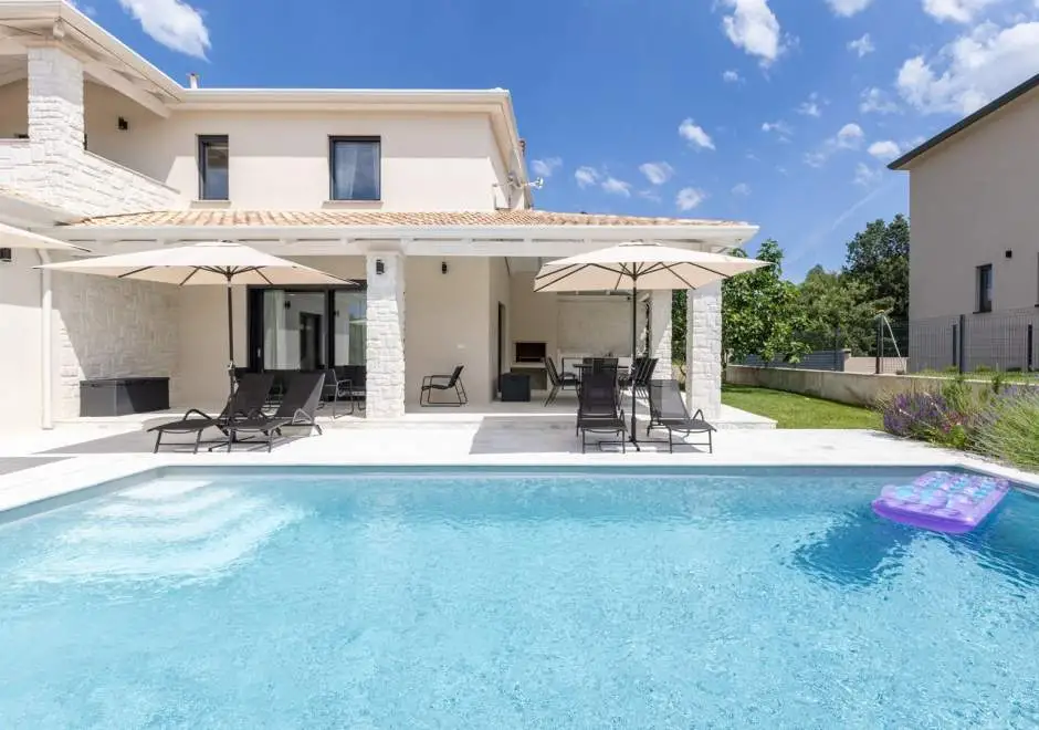 Villa Luni - Neu im Angebot *****