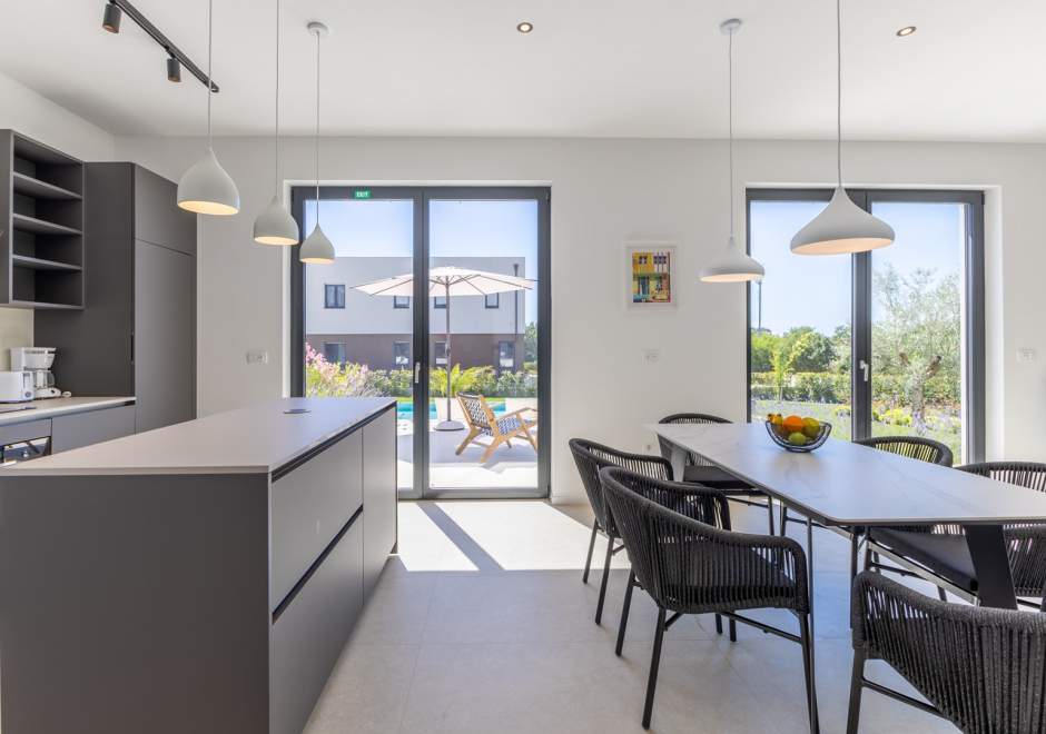 Villa Our Dream / Two-Bedroom Apartment III