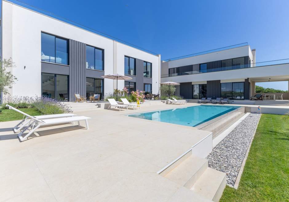Villa Our Dream / Two-Bedroom Apartment III