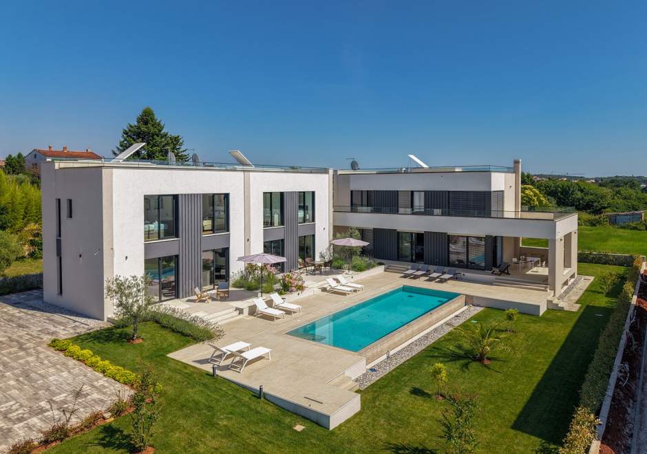 Villa Our Dream / Two-Bedroom Apartment III