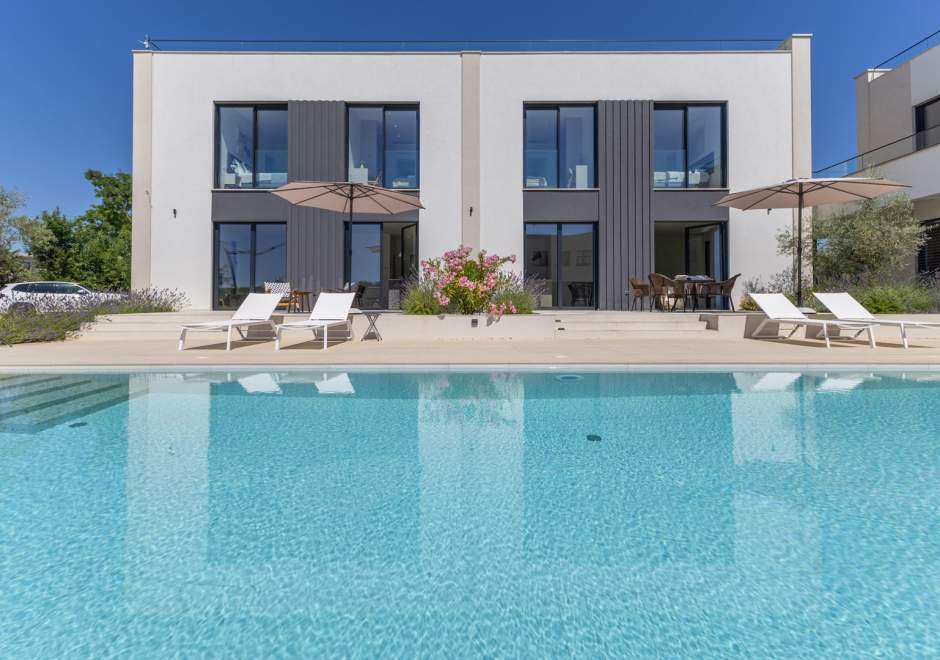Villa Our Dream / Two-Bedroom Apartment III
