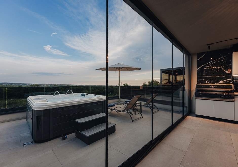 Luxury Apartment Olearis