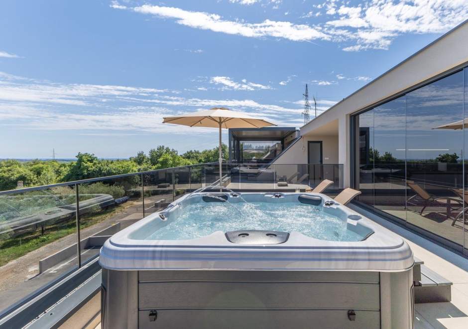 Luxury Apartment Olearis