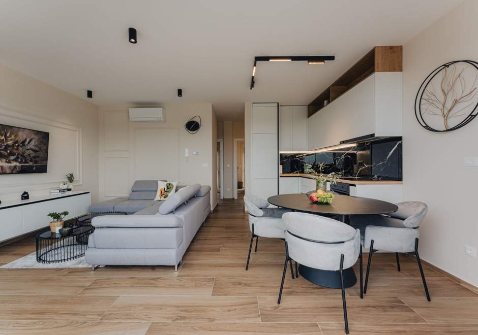 Luxury Apartment Olearis