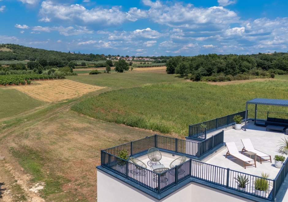 Family Villa Velunida