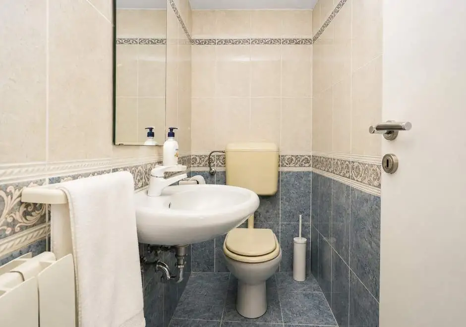 Holiday Home Poli Percica