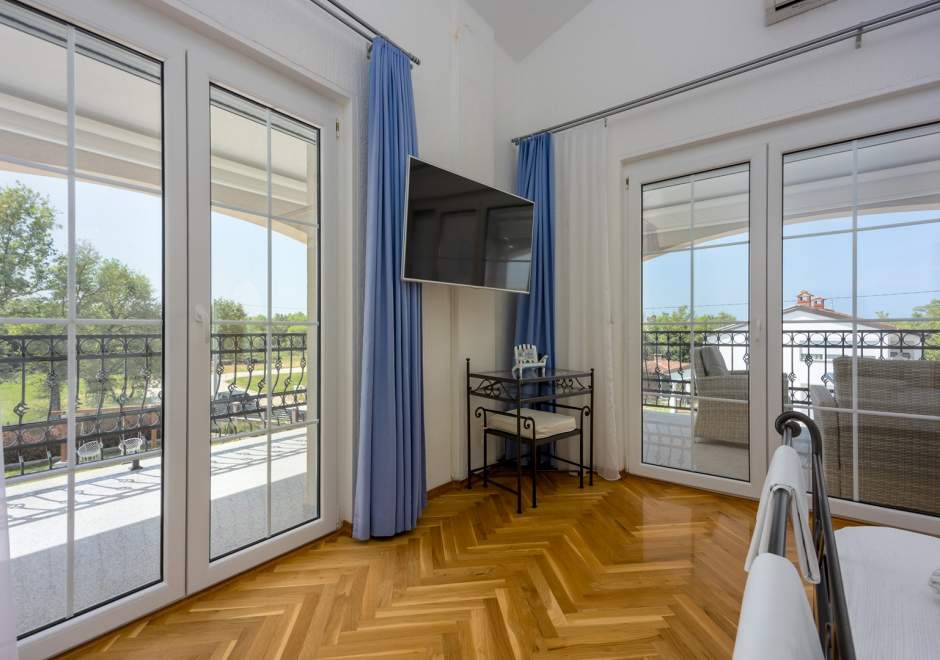 Ferienwohnung Covic Blue im ersten Stock