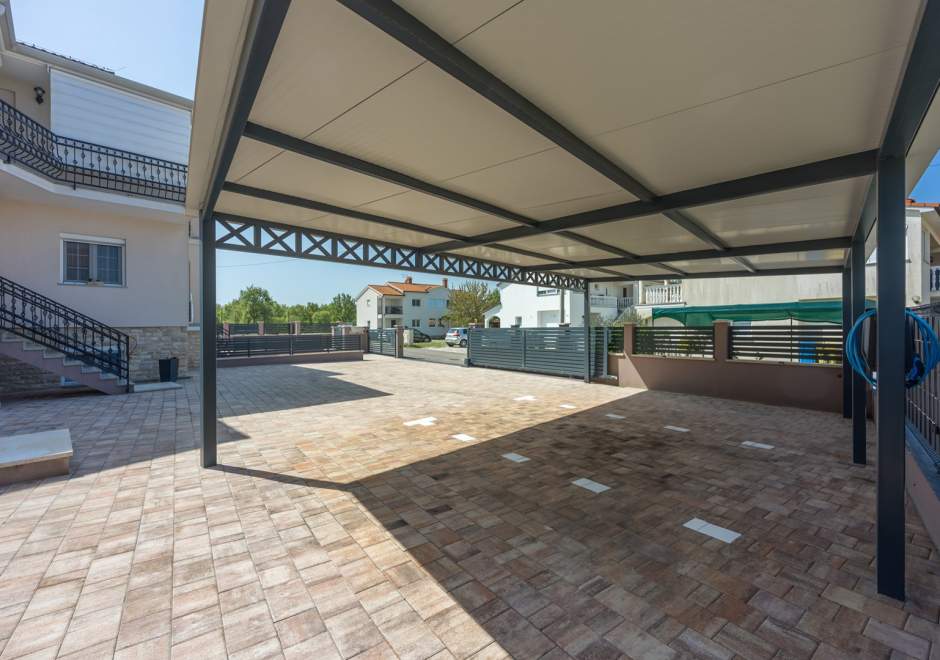 Ferienwohnung Covic Blue im ersten Stock