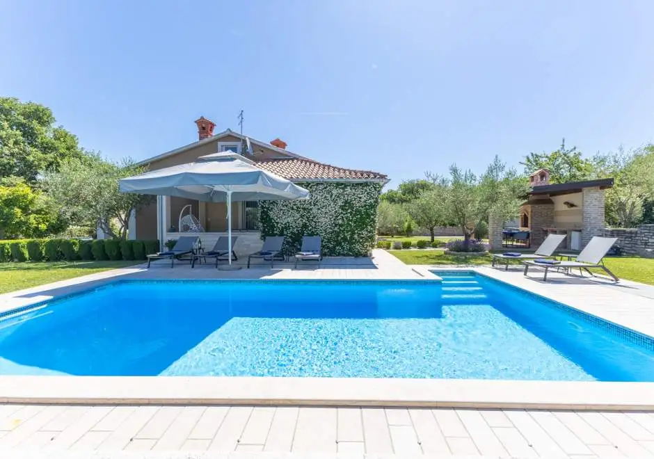 Villa Ruza Selina