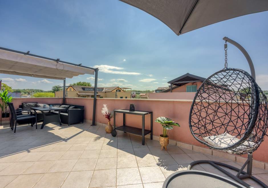 Apartment Sofia with Roof Terrace and Sea View in Gedici