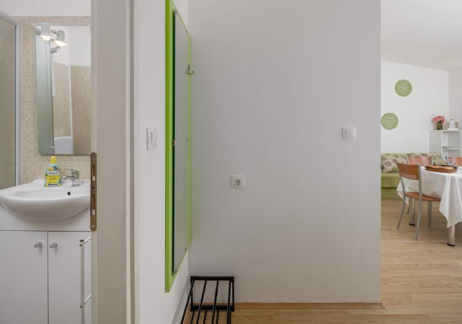 Holiday House Jelovci No.5