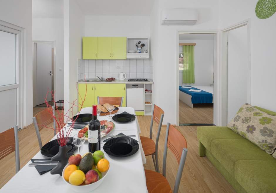 Holiday House Jelovci No.5