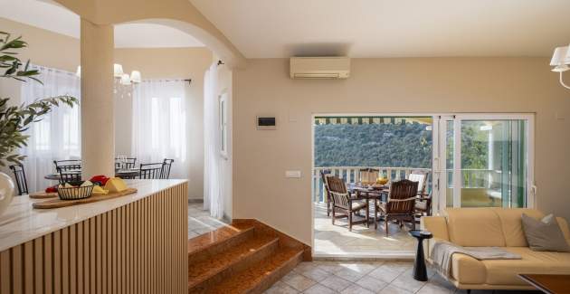Villa Vese Vitez mit Beheiztem Pool in Vinisce