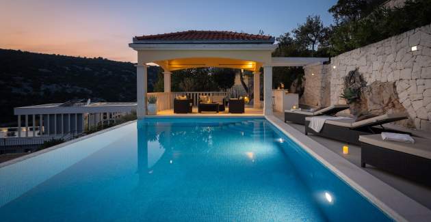 Villa Vese Vitez mit Beheiztem Pool in Vinisce