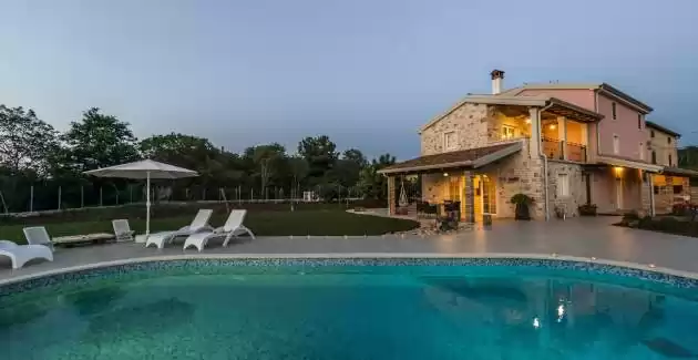 Luxury Villa Lemaliante with Pool, Sauna and Whirlpool