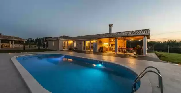 Luxury Villa Lemaliante with Pool, Sauna and Whirlpool