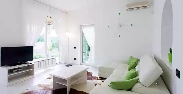Fiorido Green Senior Suite in Villa Vizula