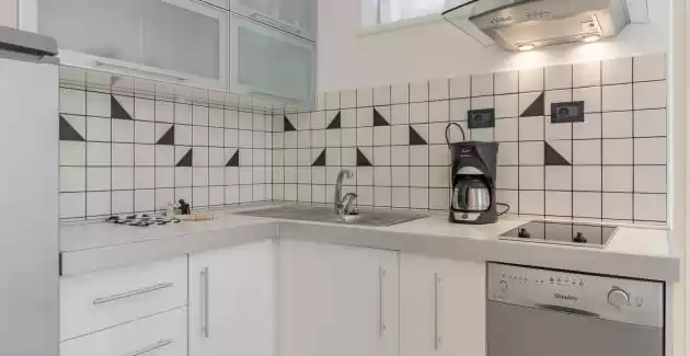 Appartamento Black and White - Senior Suite in Villa Vizula